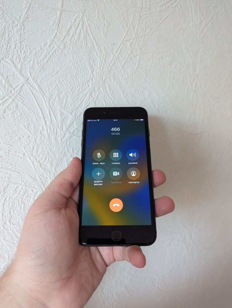 Смартфон Apple iPhone 8+ plus 128gb NFC (епл айфон 8+ плюс) АКБ 94%