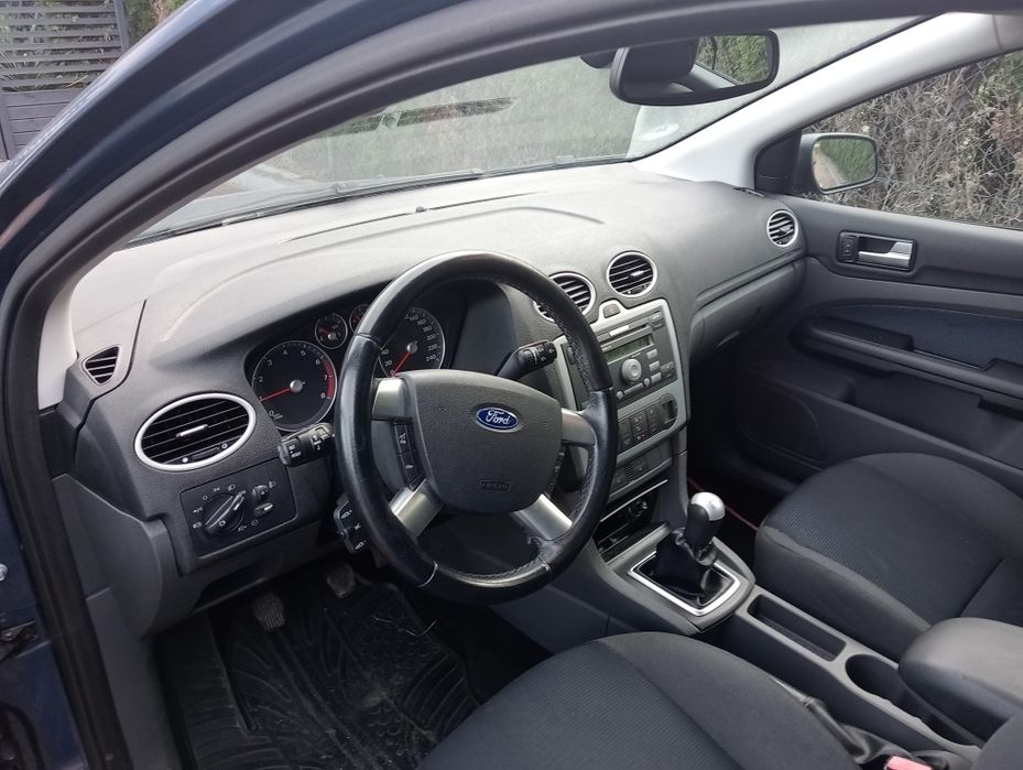 Ford Focus 2006 1.6 b kombi sprowadzony z Niemiec mały przebieg 176tkm