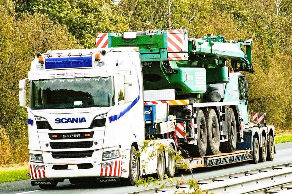 Замовити в оренду | Площадка\ Розсувний трал | перевезення по Україні