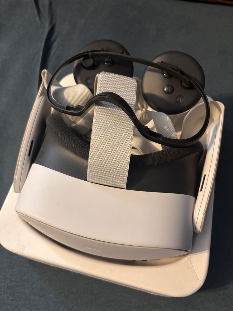 Oculus Meta Quest 3S 125 GB | Jak nowy | Na gwarancji | Mało używany