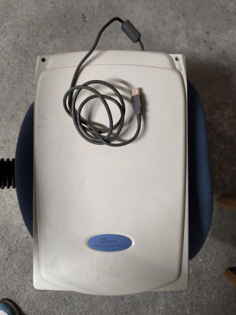 Scanner mustek 1200 plus