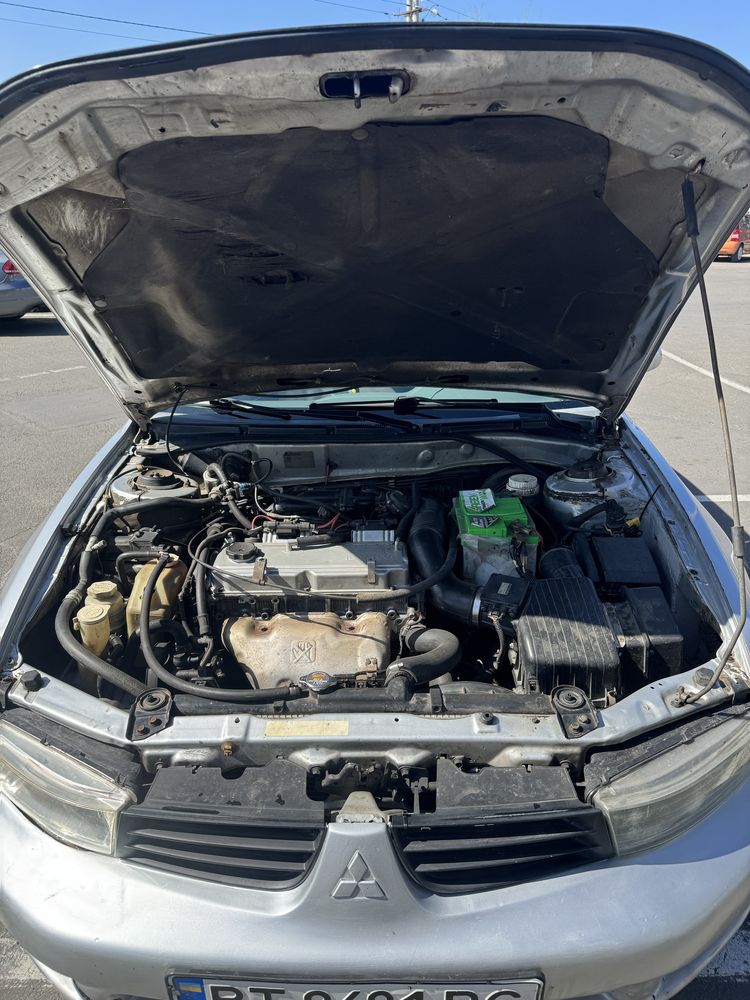 Mitsubishi Galant