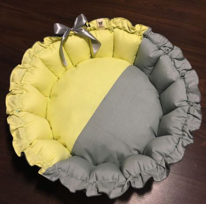 Лежаки для котов или маленьких собачек