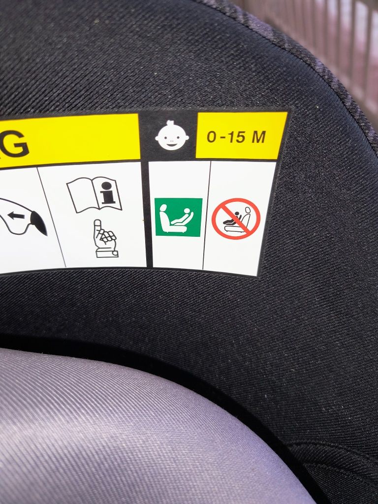 Fotelik samochodowy z bazą cybex sirona M2 I-size