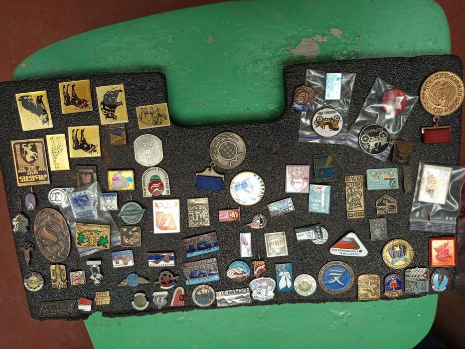 Значки,знаки времён СССР.