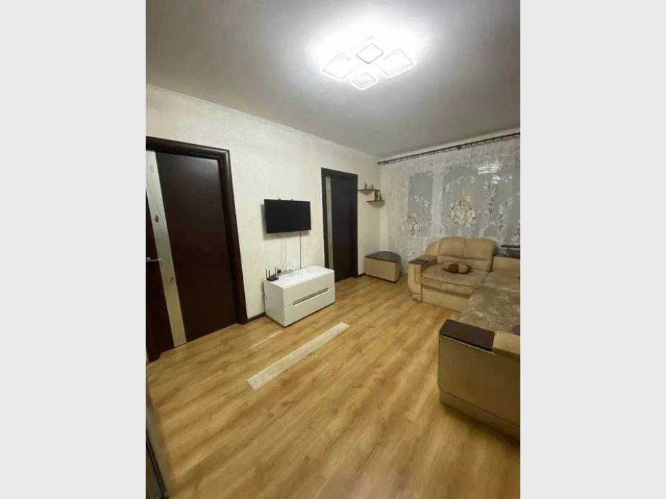 Продам 3 кімнатну квартиру з ремонтом та меблями