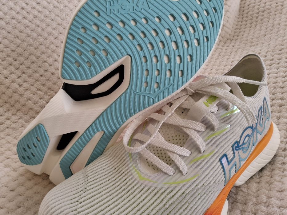 Hoka Cielo X1. Розмір 41. Устілка 26см до загину. Оригінал