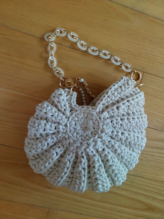 Letnia torebka muszelka