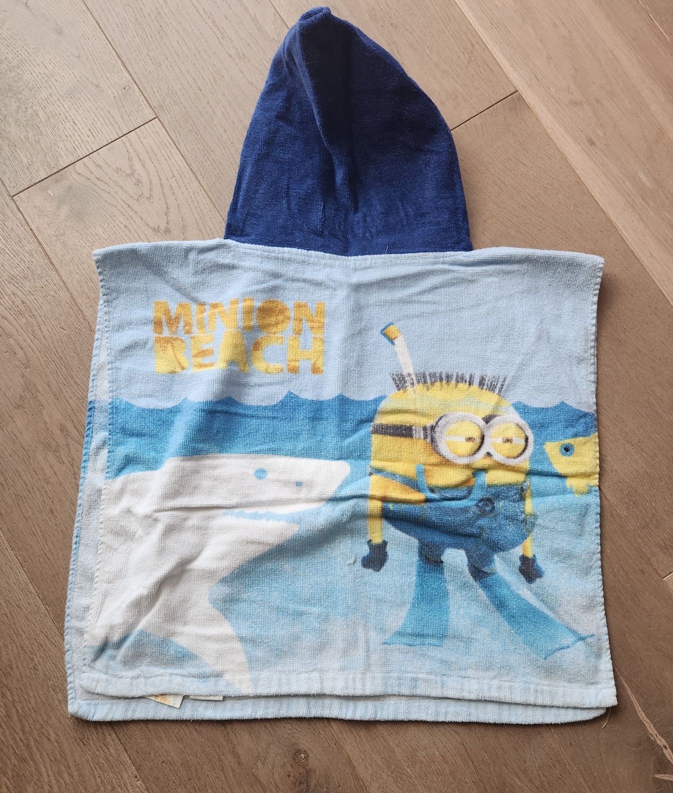Okrycie kąpielowe z kapturem Minion. Bawełna stan bdb.