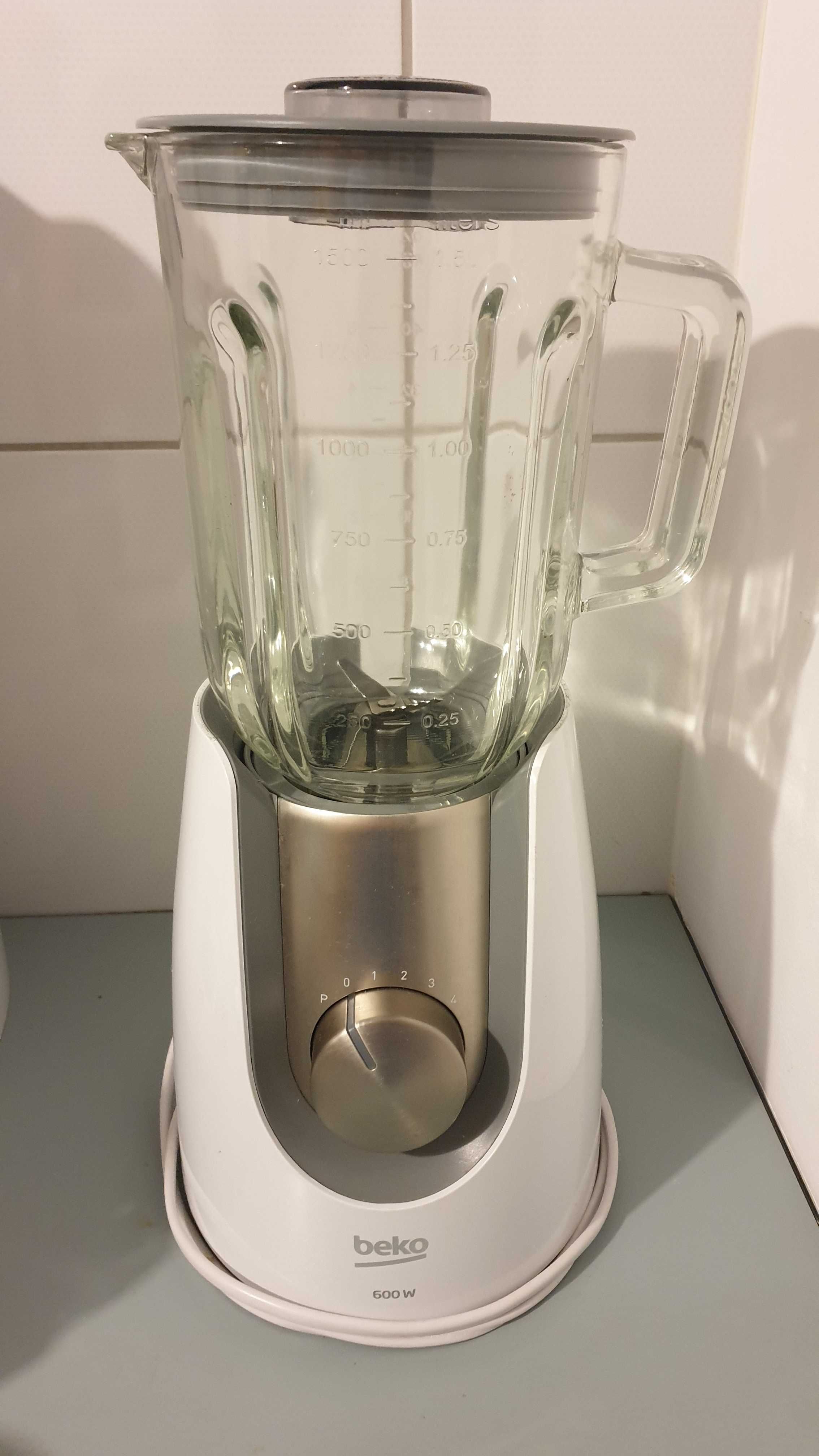 Blender kielichowy BEKO