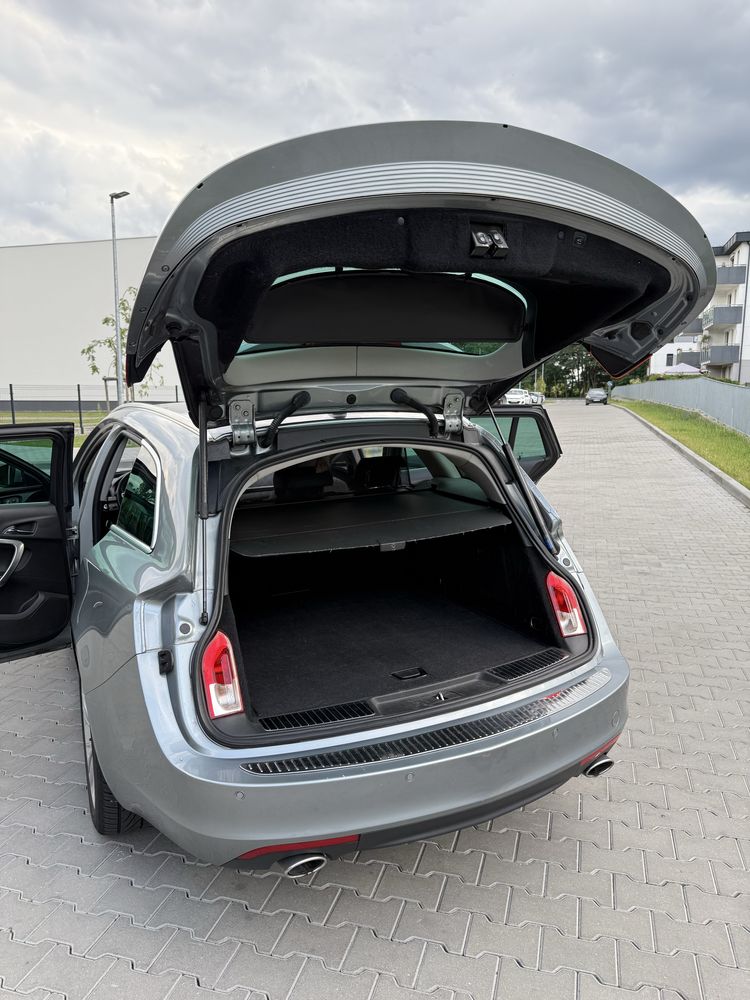 Opel Insignia 2.0 CDti 2014 Biturbo 195KM bogata wersja