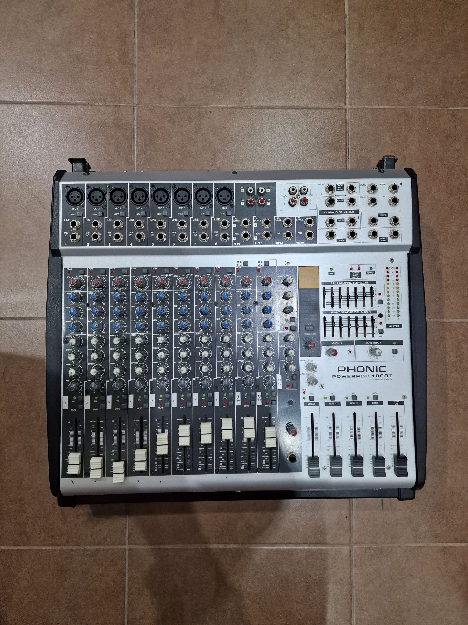Powermikser PHONIC Powerpod 1860 ii