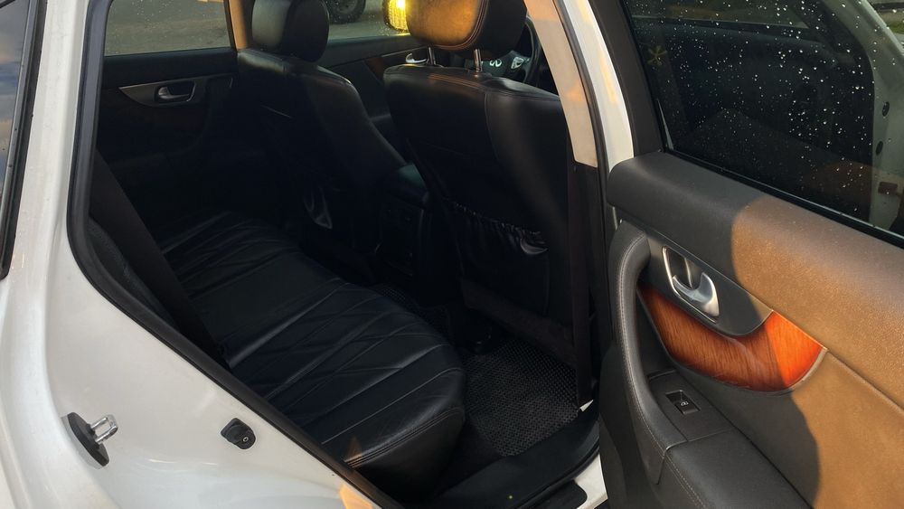 Продам Infiniti FX S51 2010 5.0