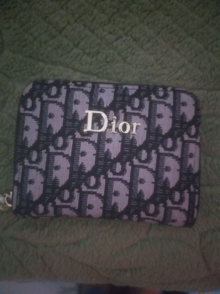 Carteira da Dior muito gira