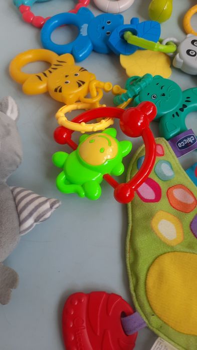 Игрушки погремушка,