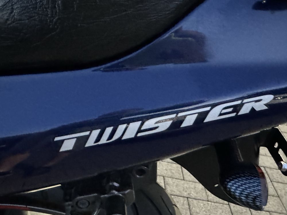 Kawasaki ER-5 Twister