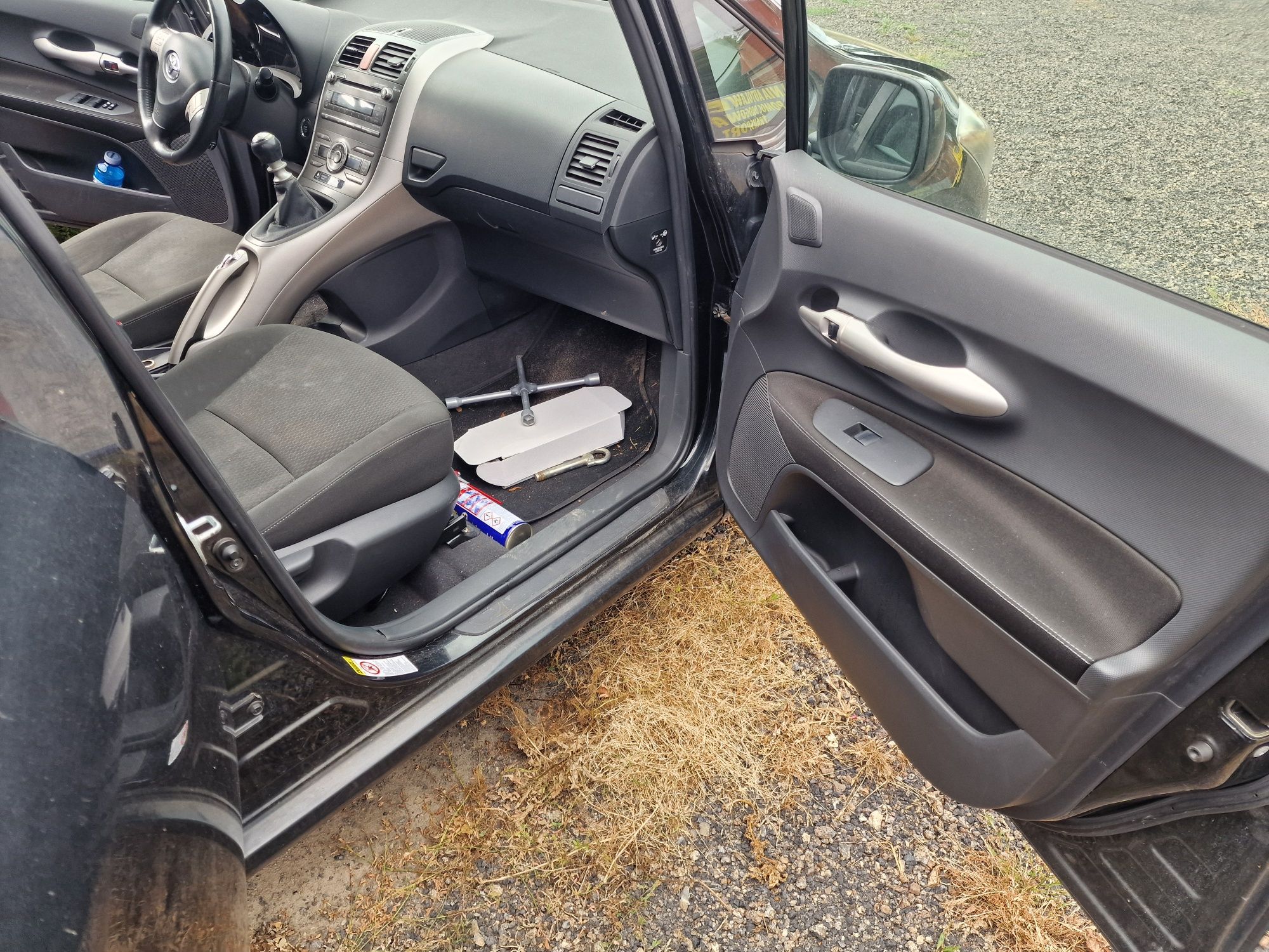 Toyota Auris  E15 1.4 d4d  209  2AD samochód na części