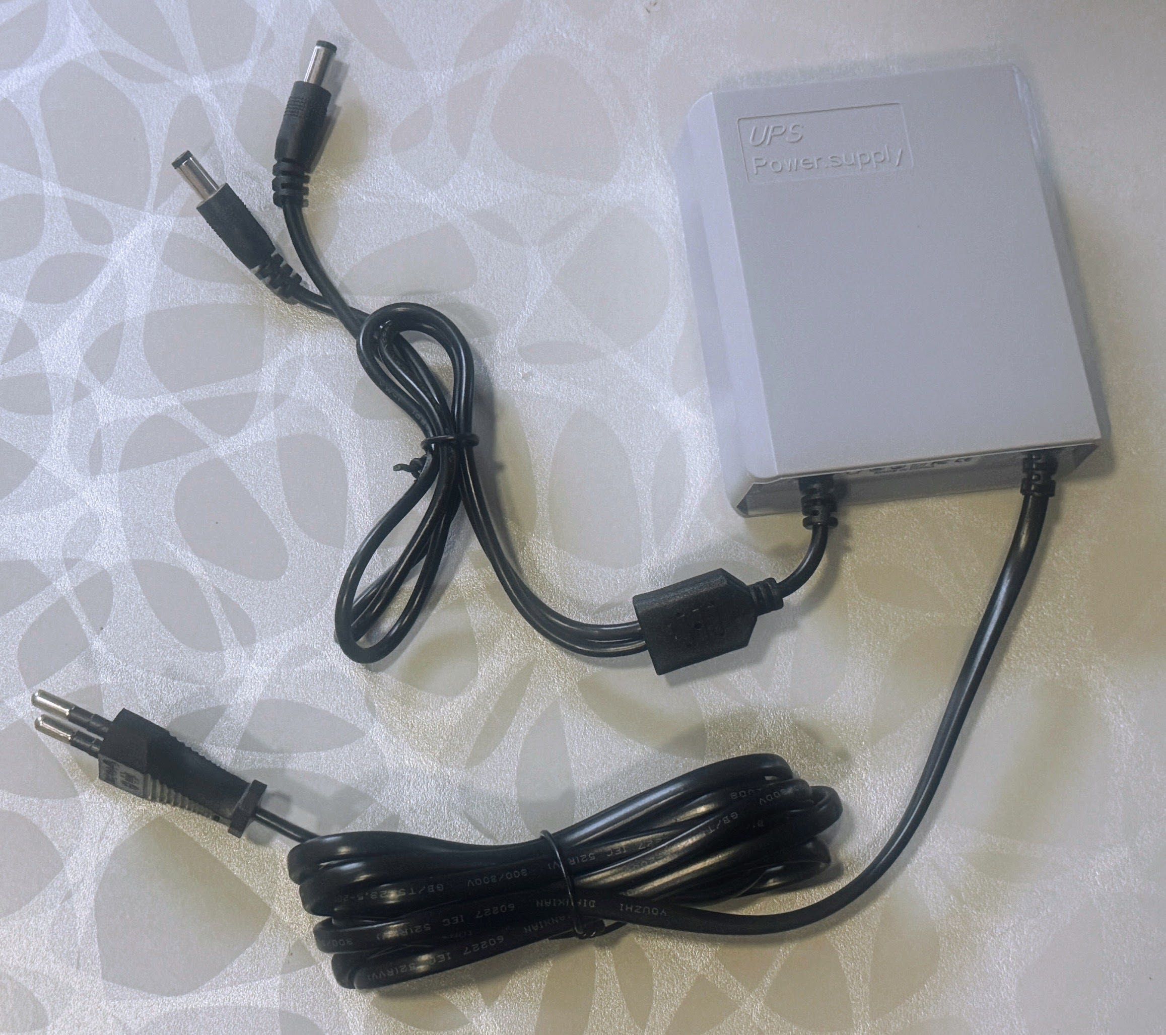 12V UPS PowerBank для модема та роутера - допоможе під час блекаутів