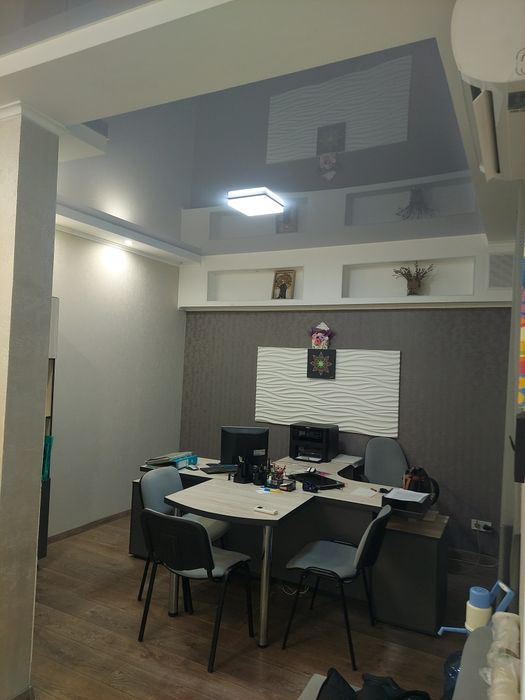 Офіс центр ТЦ Україна Жаботинського 45000 у.о