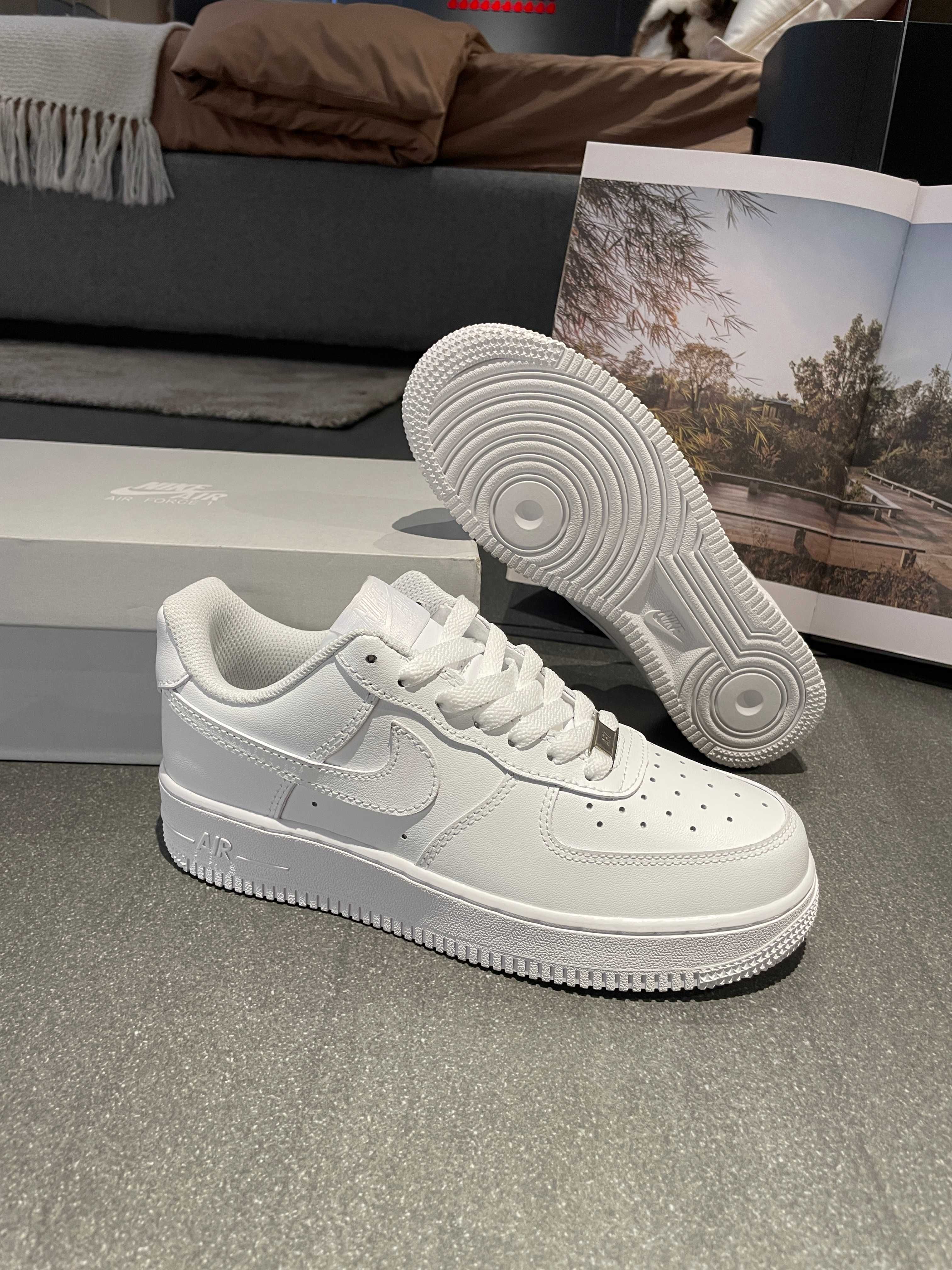 nowy Nike AirForce1Low White Trampki Moda R.39