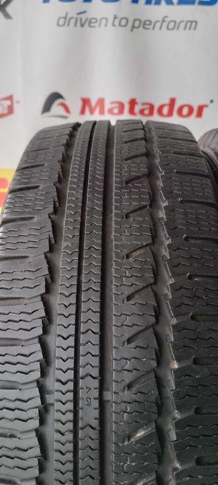 Зимові шини 215/60 R17C Nokian wr c van 7.6mm