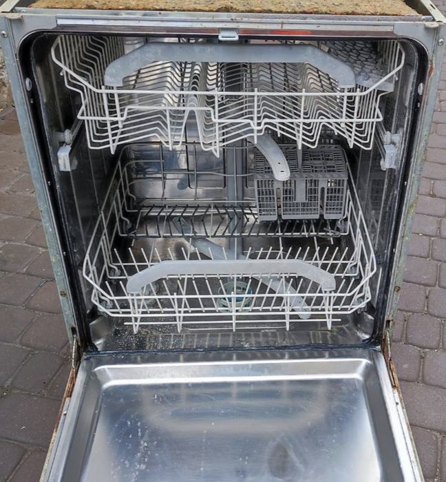 Посудомоечная машина Hotpoint ARISTON