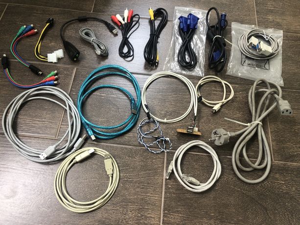 Кабеля, шнуры, провода, звуковая карта, кабель для тюнеров