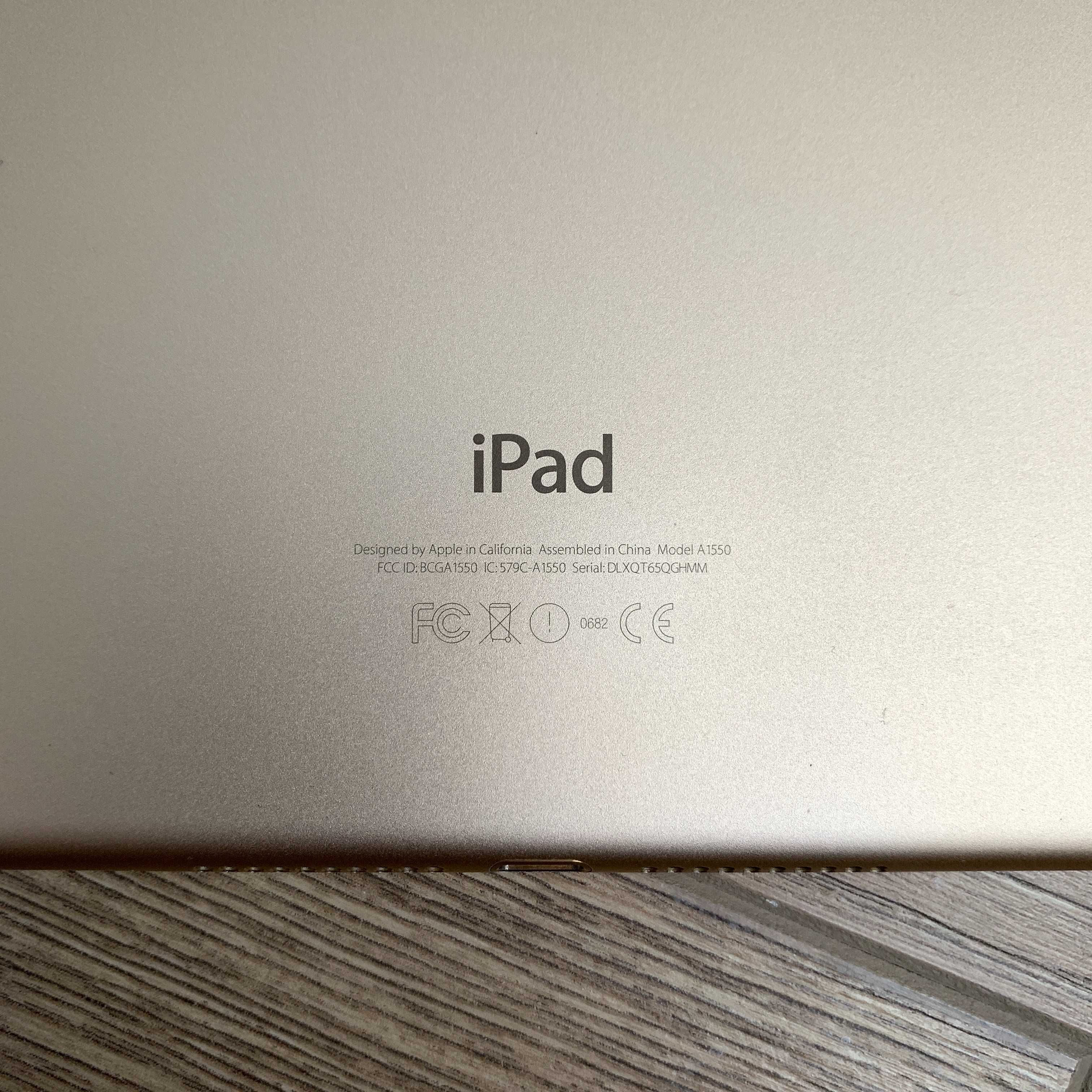 Планшет Apple iPad mini 4 (A1550) Wi-Fi + Cellular 64Gb Gold