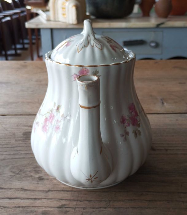 Antigo bule em faiança de Sacavém