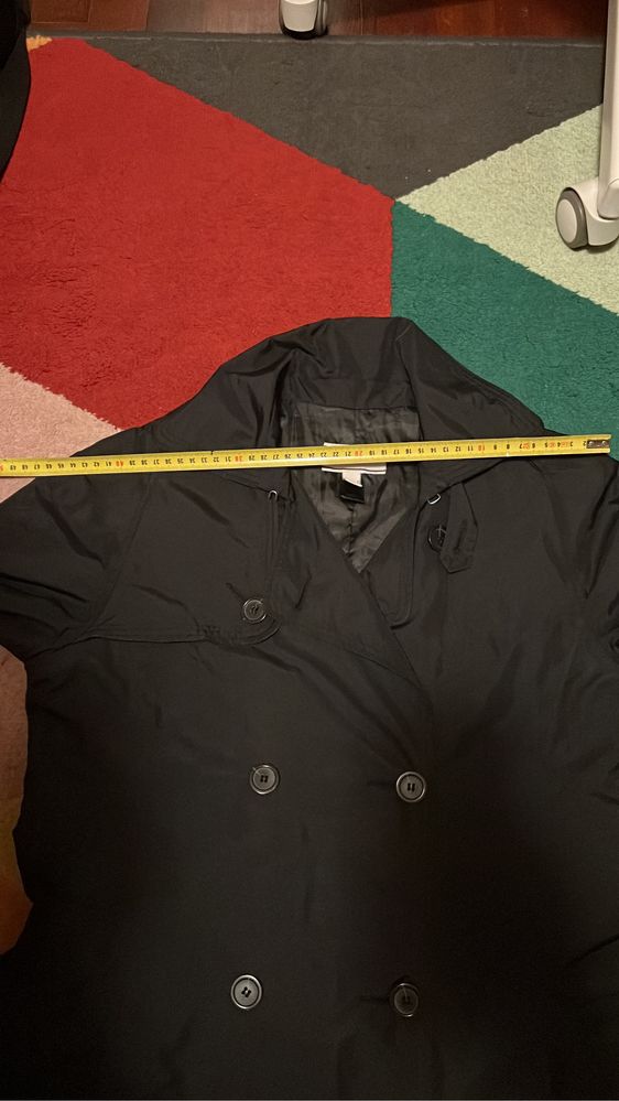 Parka Mango preta como nova