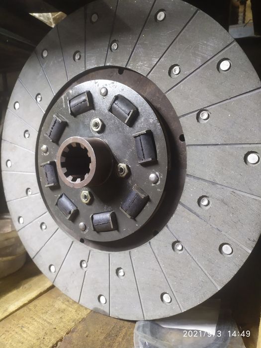 Винт центральный ЮМЗ МТЗ запчасти