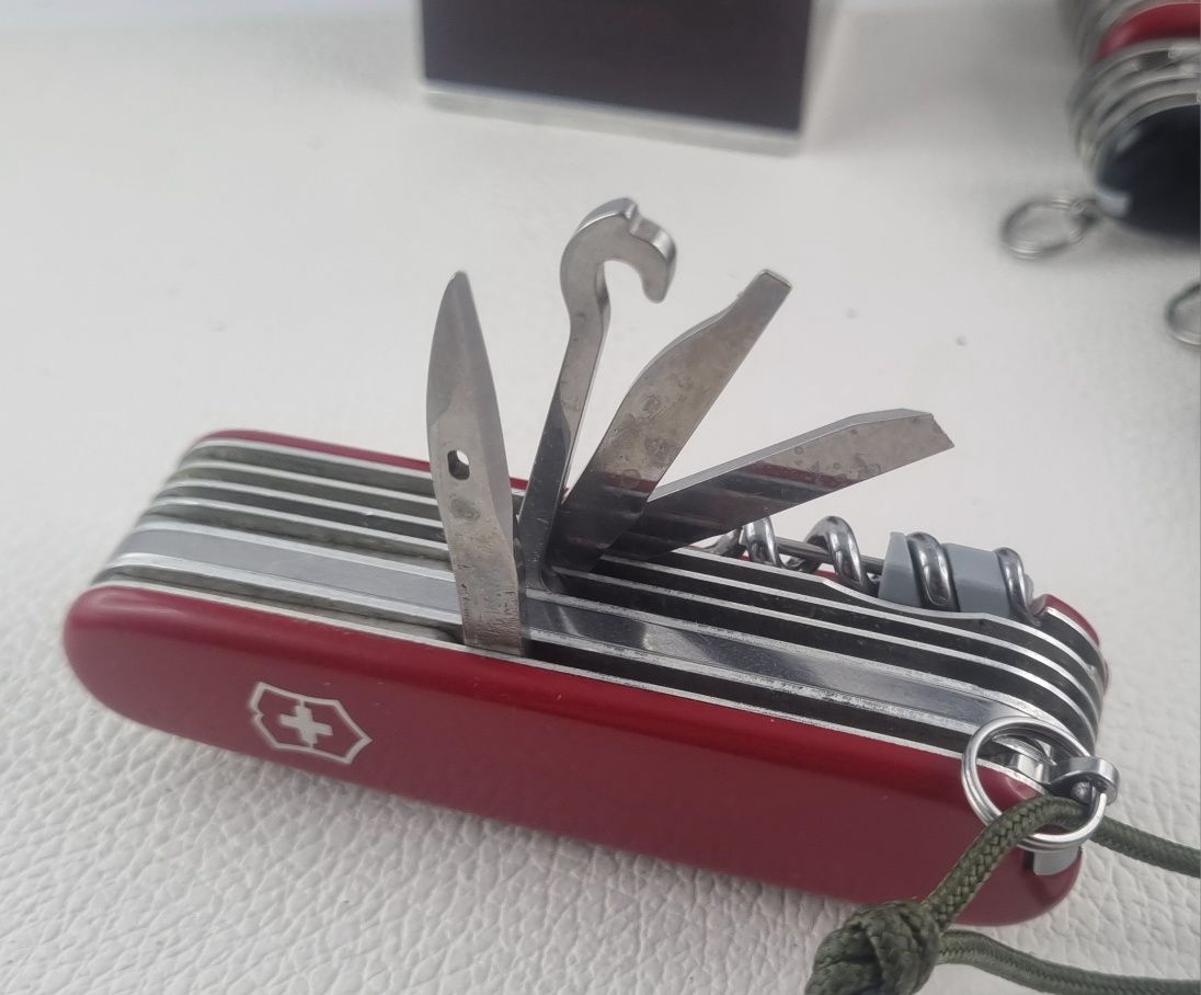 Scyzoryk szwajcarski Victorinox Handyman 1.3773