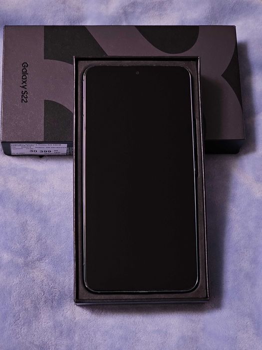 Samsung S22 8/256. Ідеальний стан. Офіційний Український