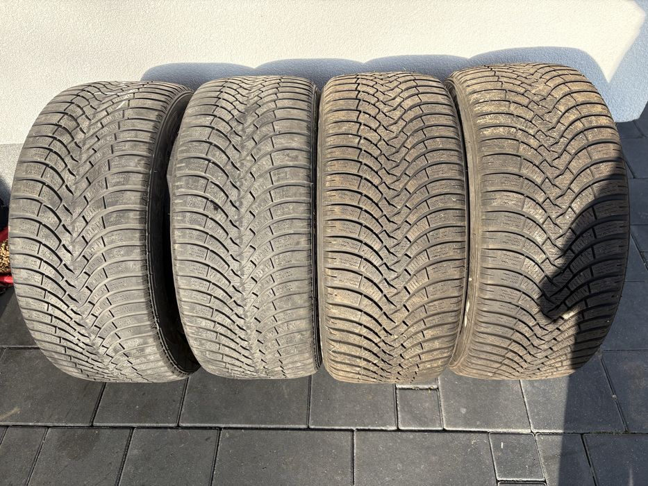 Opony zimowe 235/45/17 FALKEN