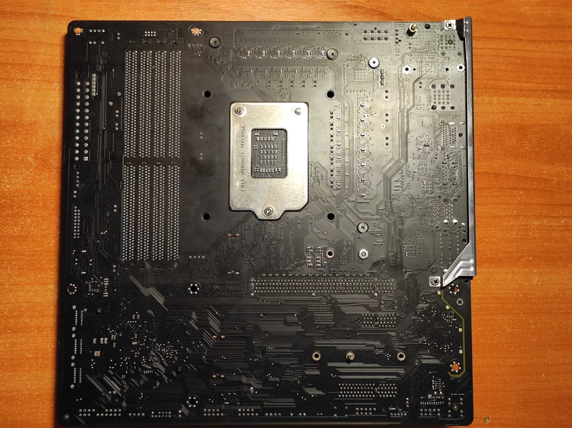 Материнська плата GIGABYTE B560M AORUS PRO