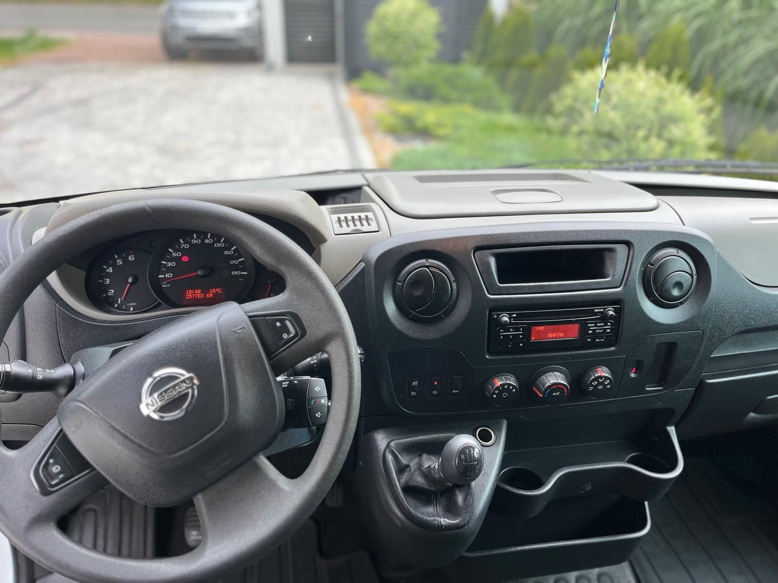 Nissan nv400, Opel Movano, Renault Master, bus 9 osobowy