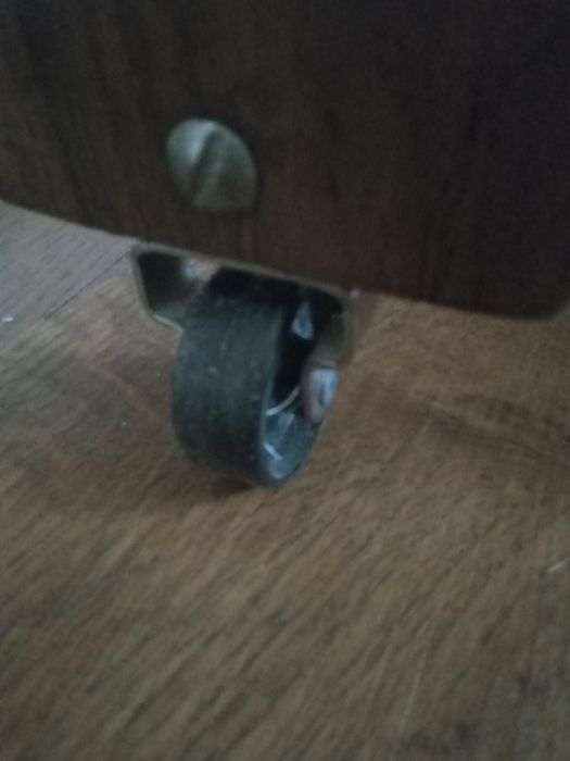 Дитяче  ліжечко.