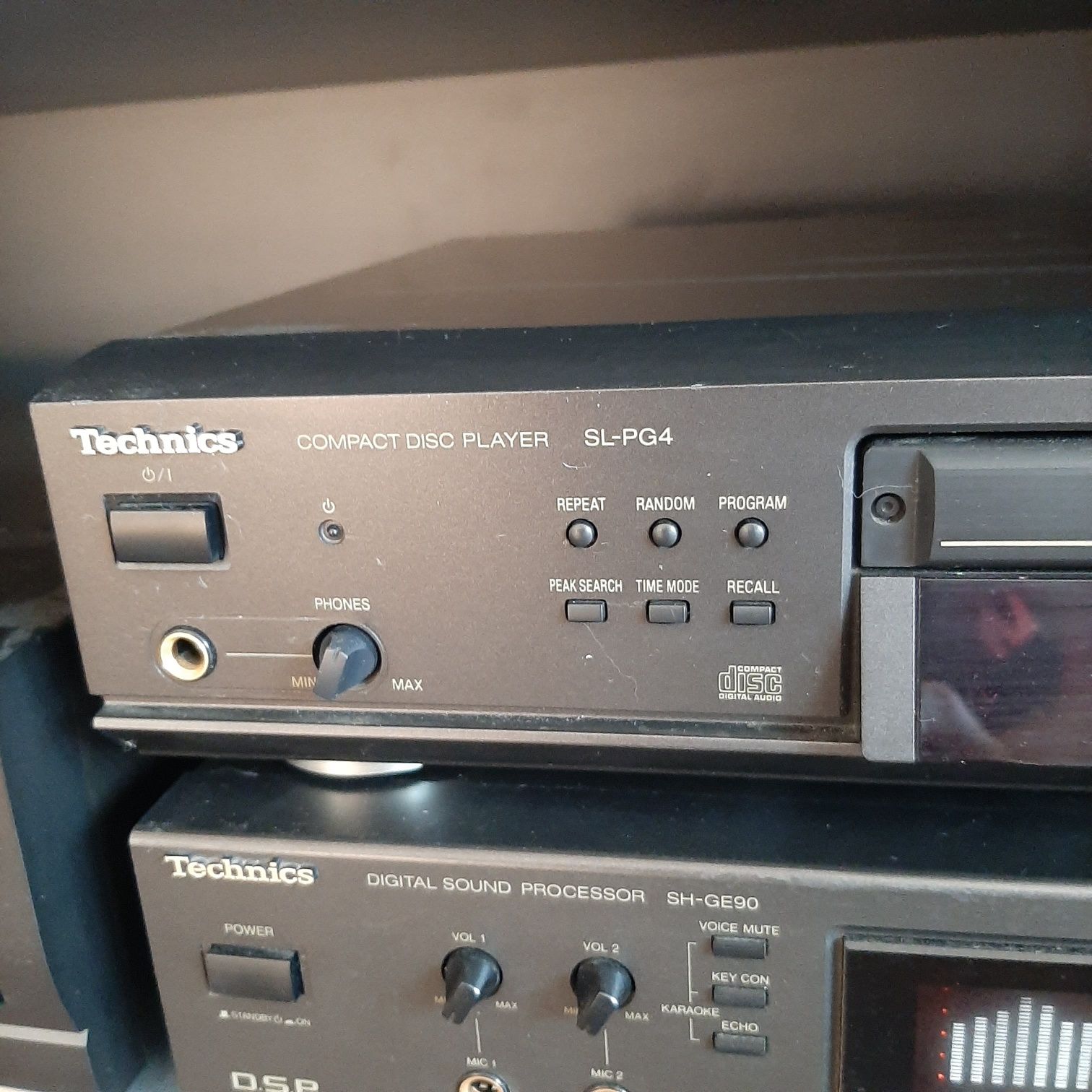 Technics CD. SL-PG4