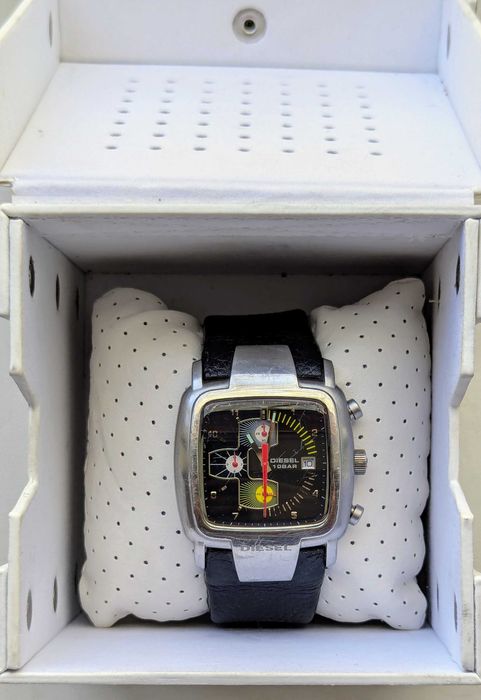 Мужские часы  DIESEL DZ-4028