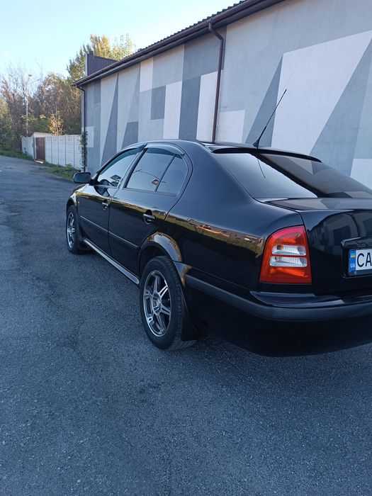 Шкода тур 1.8 газ4й