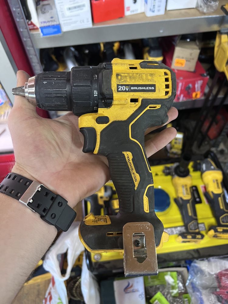 Шоруповерт Dewalt 20v DCD708