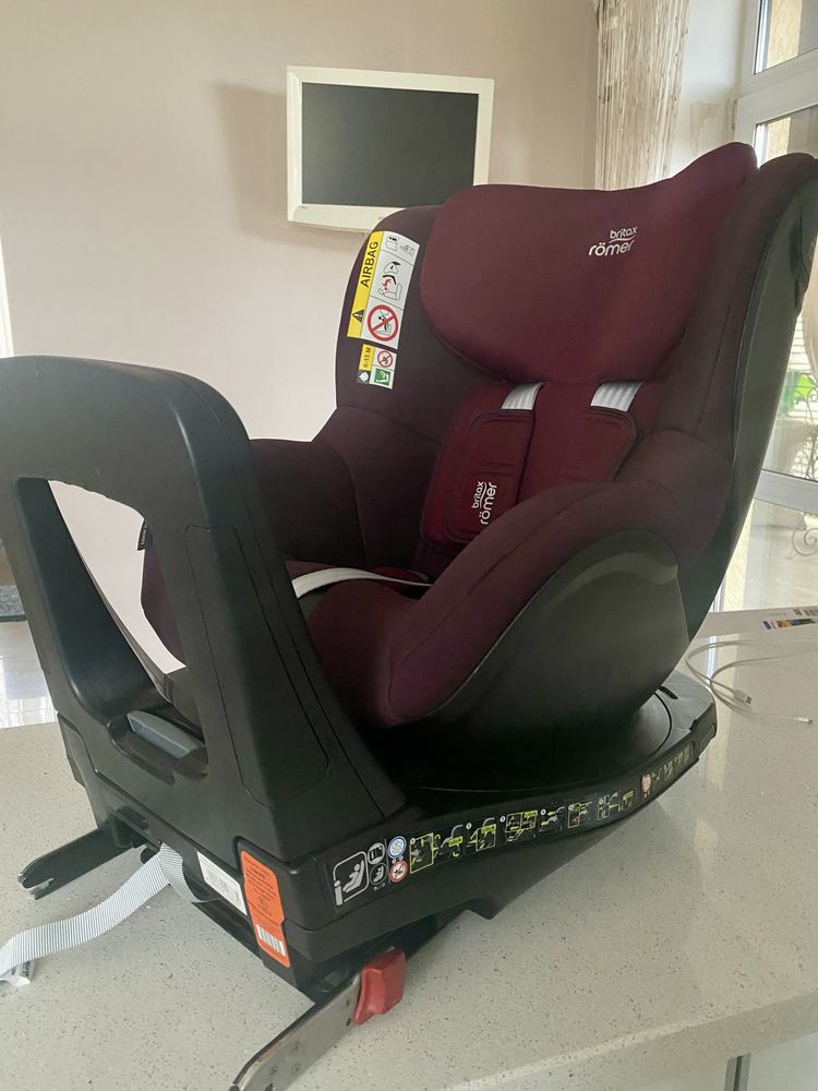 Автокресло Britax Romer dualfix i-size