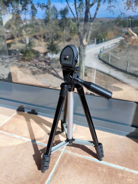 Kit Completo! Nikon D3200 +Lente 18-55mm Vr + Tripé e Acessórios