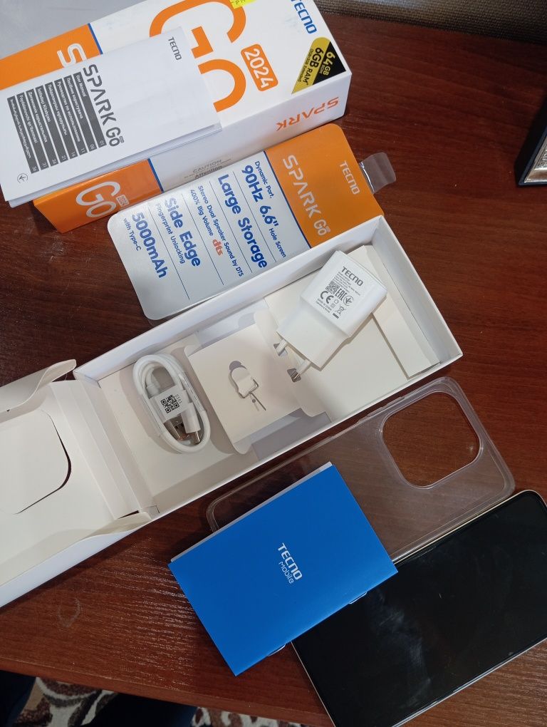 Телефон TECNO SPARK GO 2024