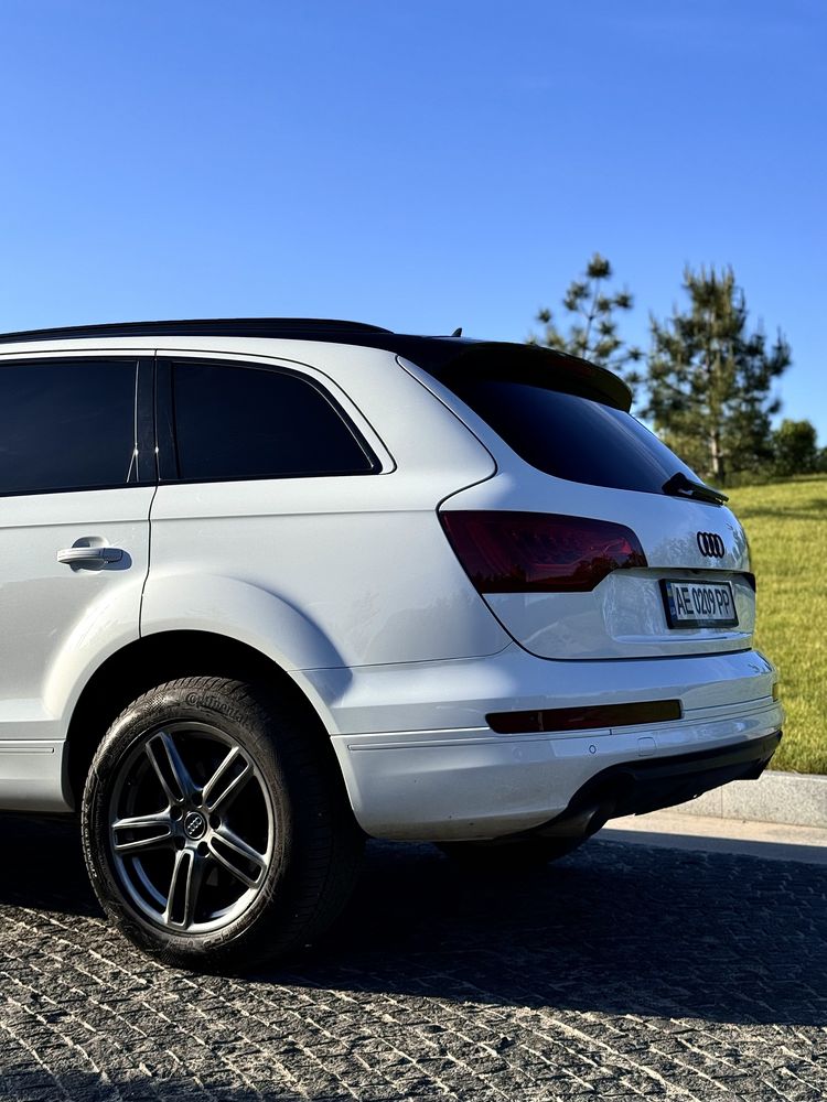 Audi Q7 Premium Plus