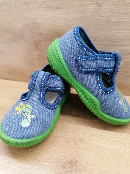 Мокасини тапочки в садок р 22 устілка 13,5см VigGaMi Польща в ідеаль