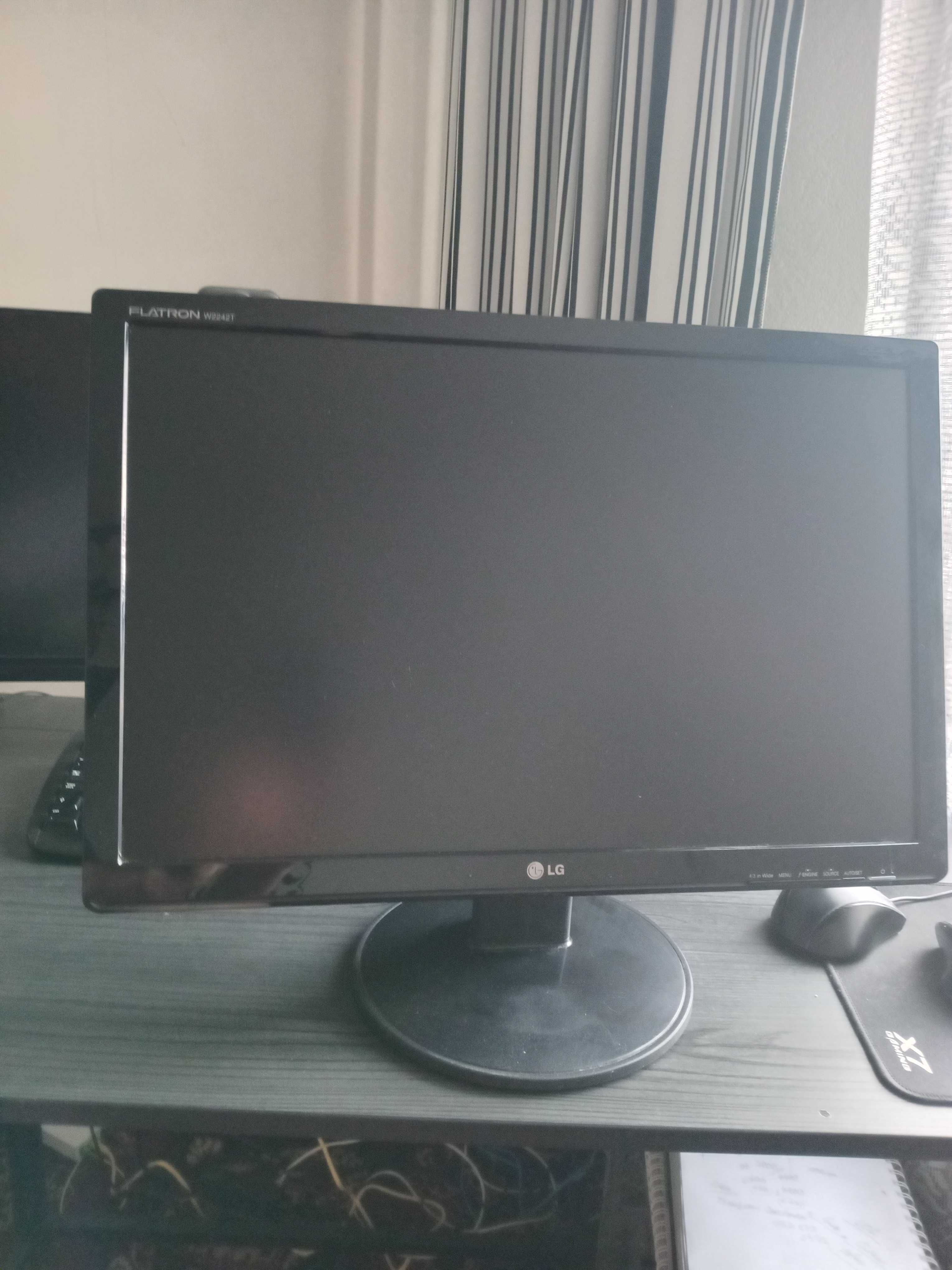 продам Монітор  22" LG Flatron W2242T, Широкий