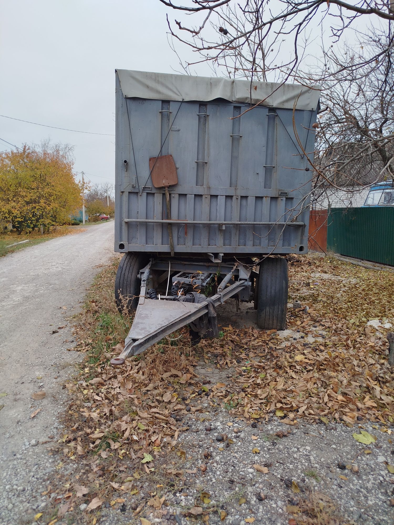 Причіп зерновоз Krone BDF