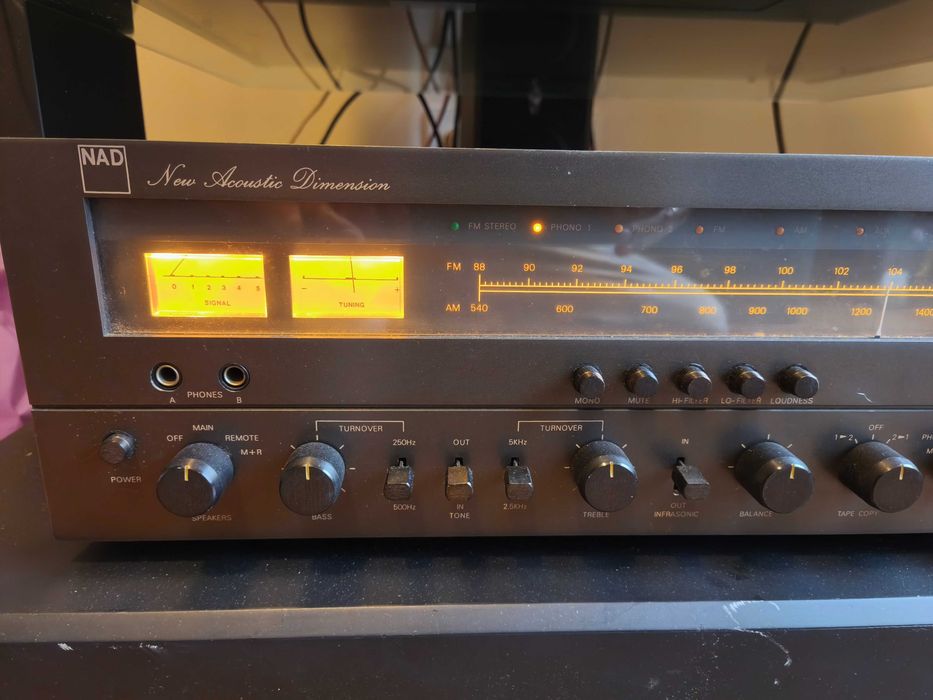 Amplituner Nad 7080