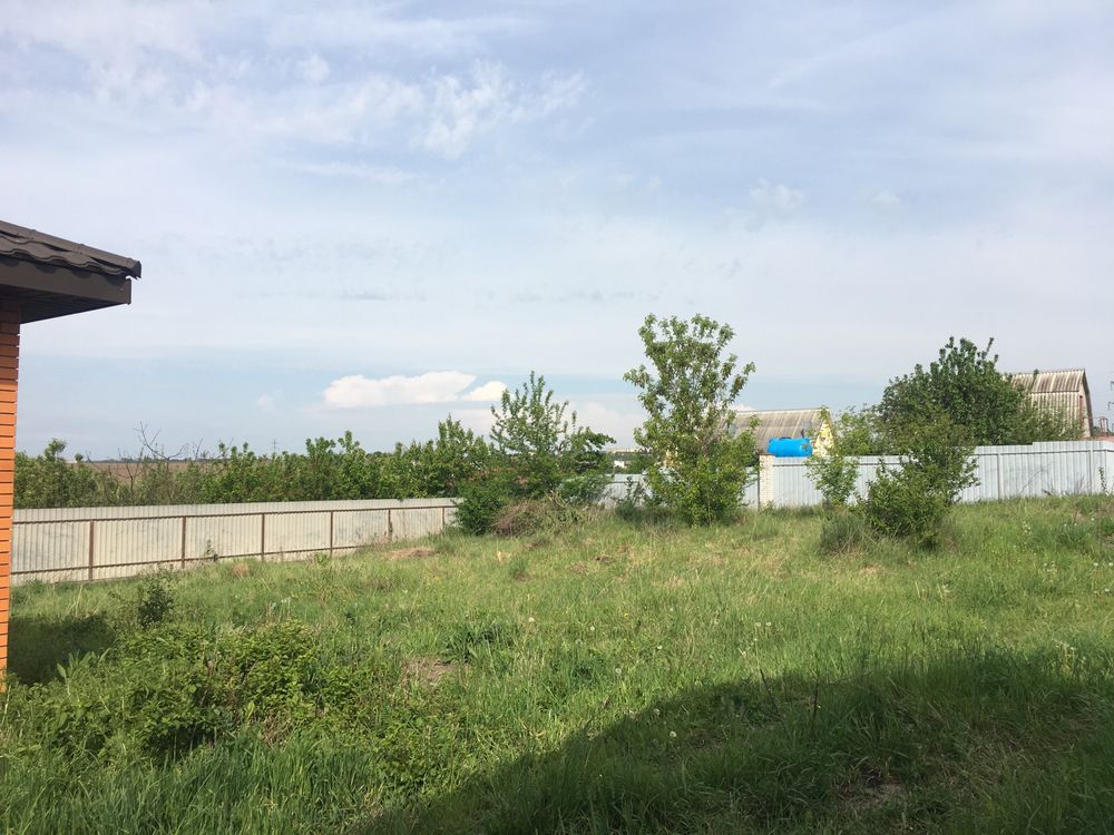 Озерна,цегла,10 соток